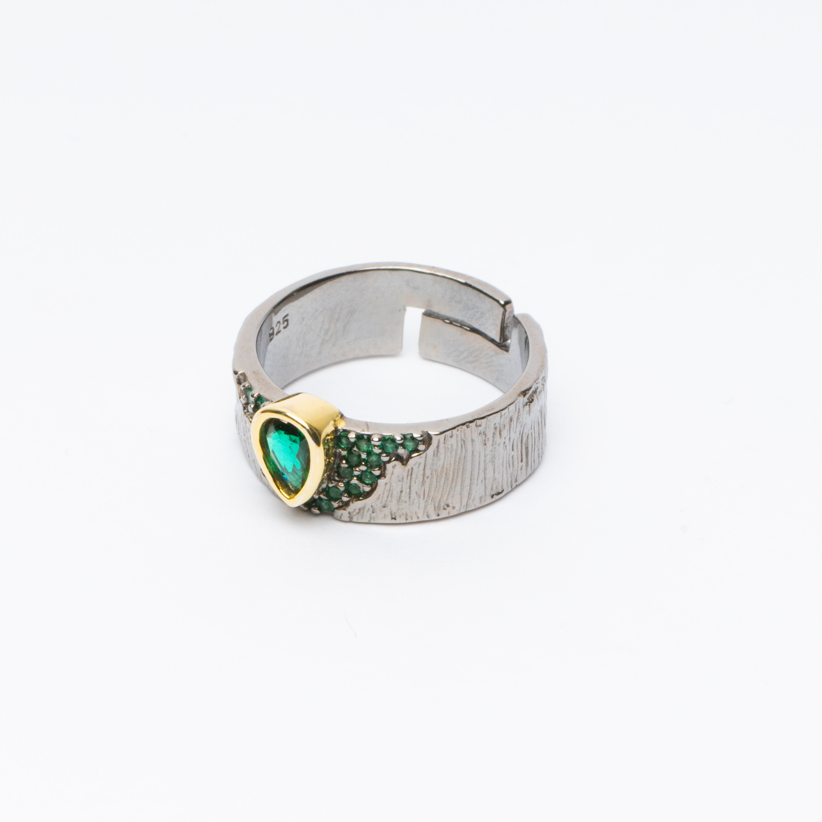 Green Spinel Small Band Ring